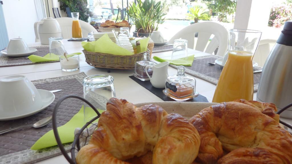 L Olivadou B&B ตรองส์-ออง-โปรวองซ์ ภายนอก รูปภาพ